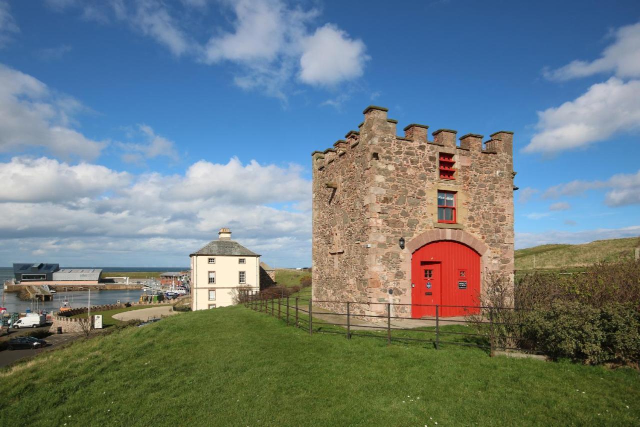Nisbet'S Tower Villa Eyemouth Exterior foto